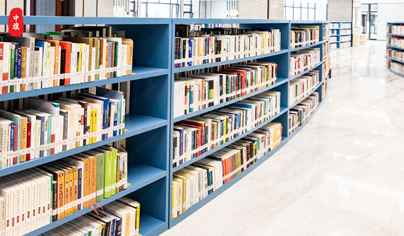 小七家樓下的賣書的圖書館 小七家樓下的賣書的圖書館