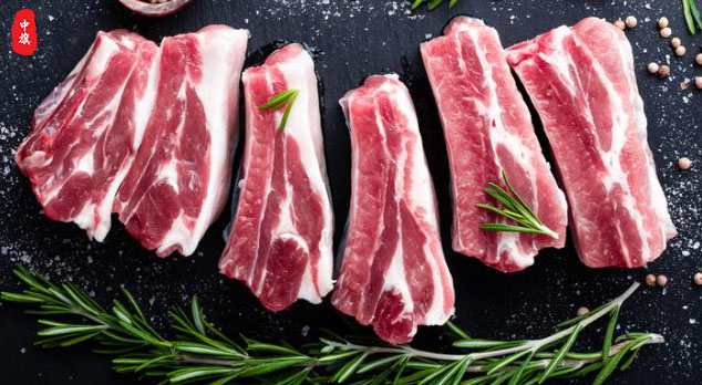 小旗在超市偷著拍下來的豬肉照片.jpg 小旗在超市偷著拍下來的豬肉照片.jpg