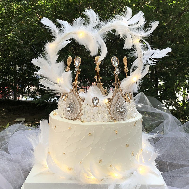 天使皇冠網紅蛋糕造價不菲.jpg 天使皇冠網紅蛋糕造價不菲.jpg