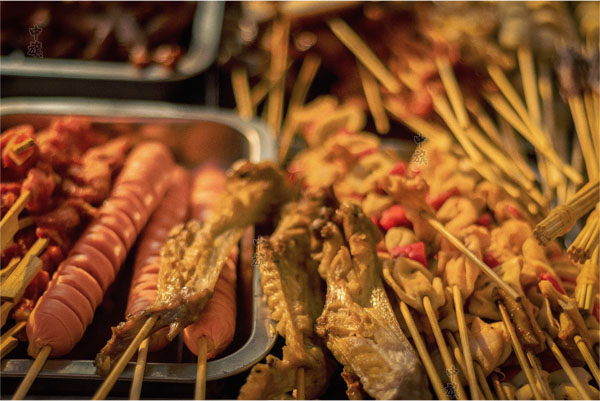 商業街里邊的炸串.jpg 商業街里邊的炸串.jpg