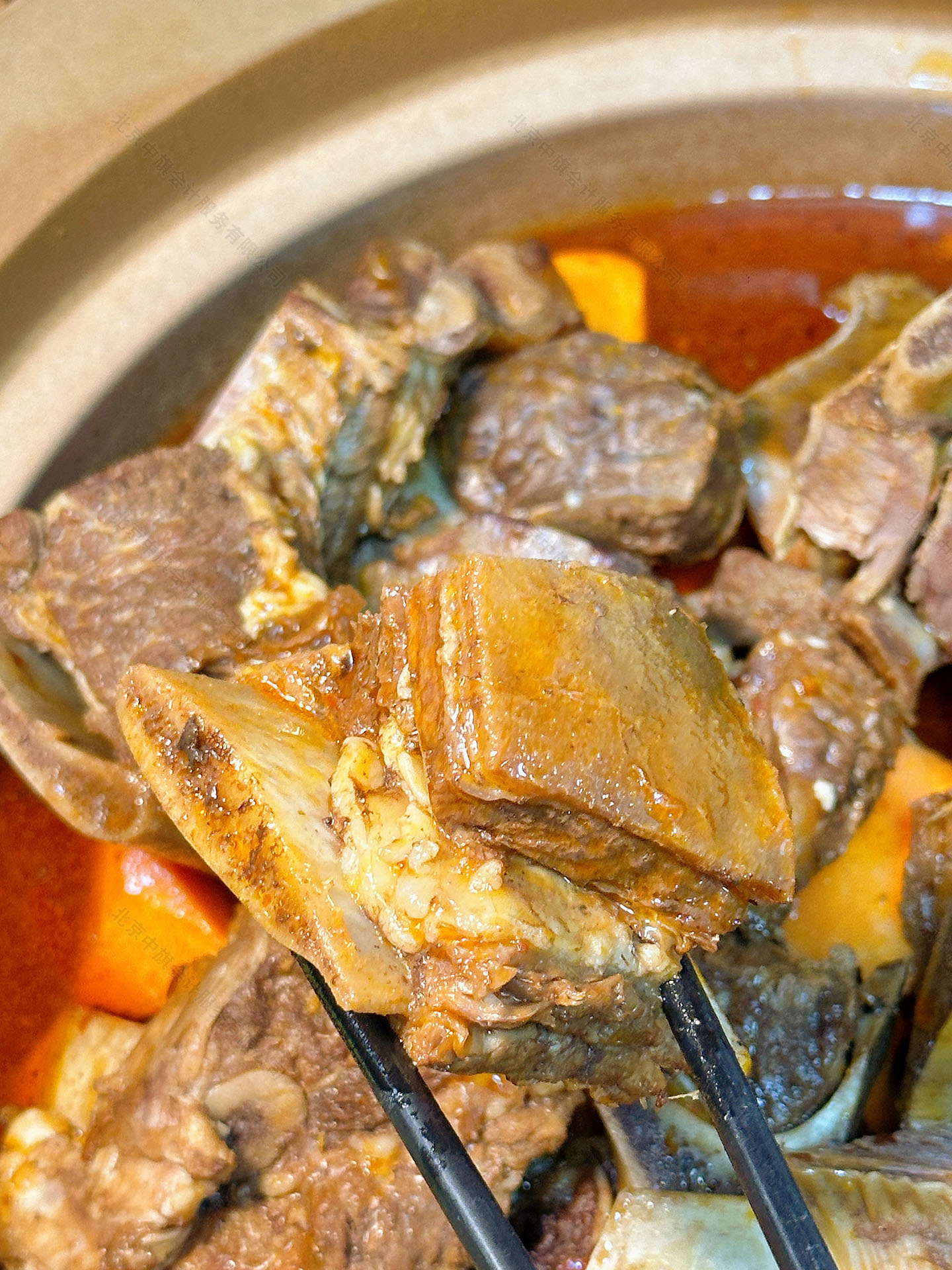 這牛肉吃起來是真的香.jpg 這牛肉吃起來是真的香.jpg