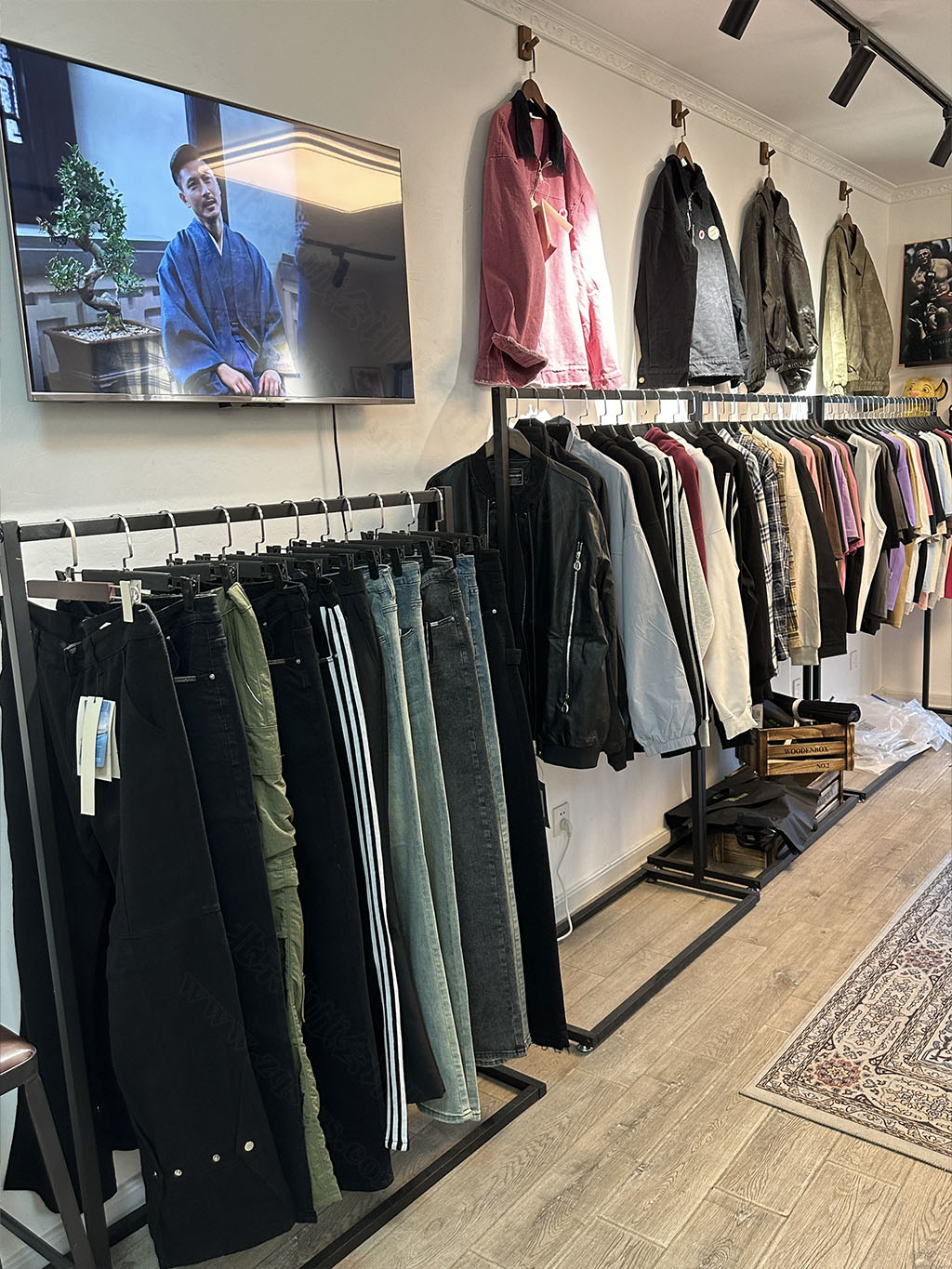 男款服裝店.jpg 男款服裝店.jpg