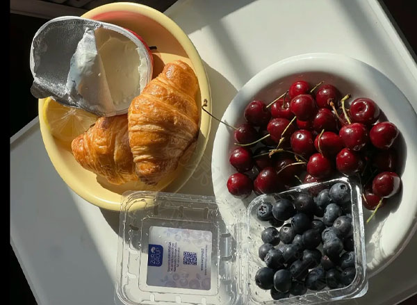 上周末買的正在吃的車?yán)遄?jpg 上周末買的正在吃的車?yán)遄?jpg