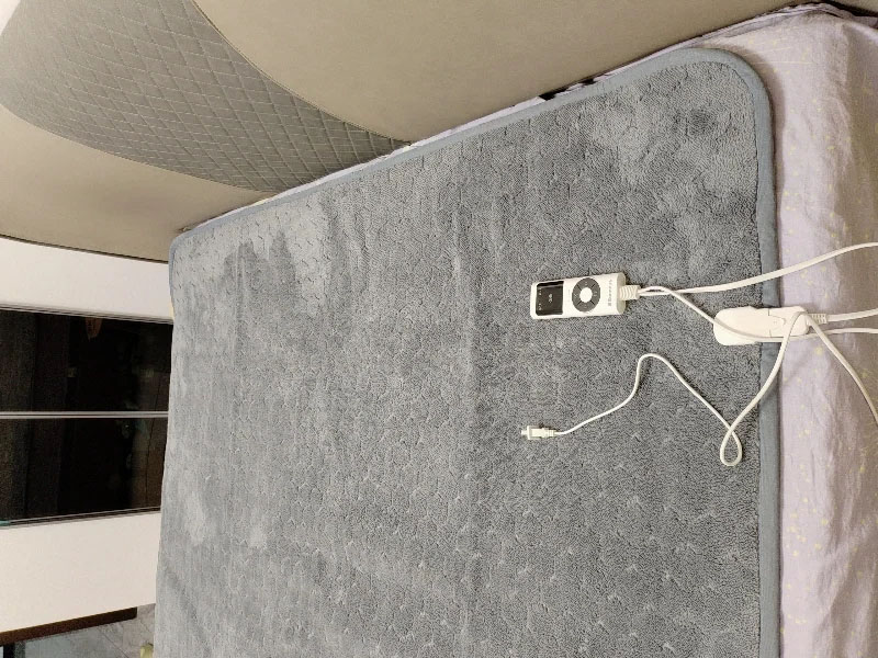 家里用的電熱毯.jpg 家里用的電熱毯.jpg