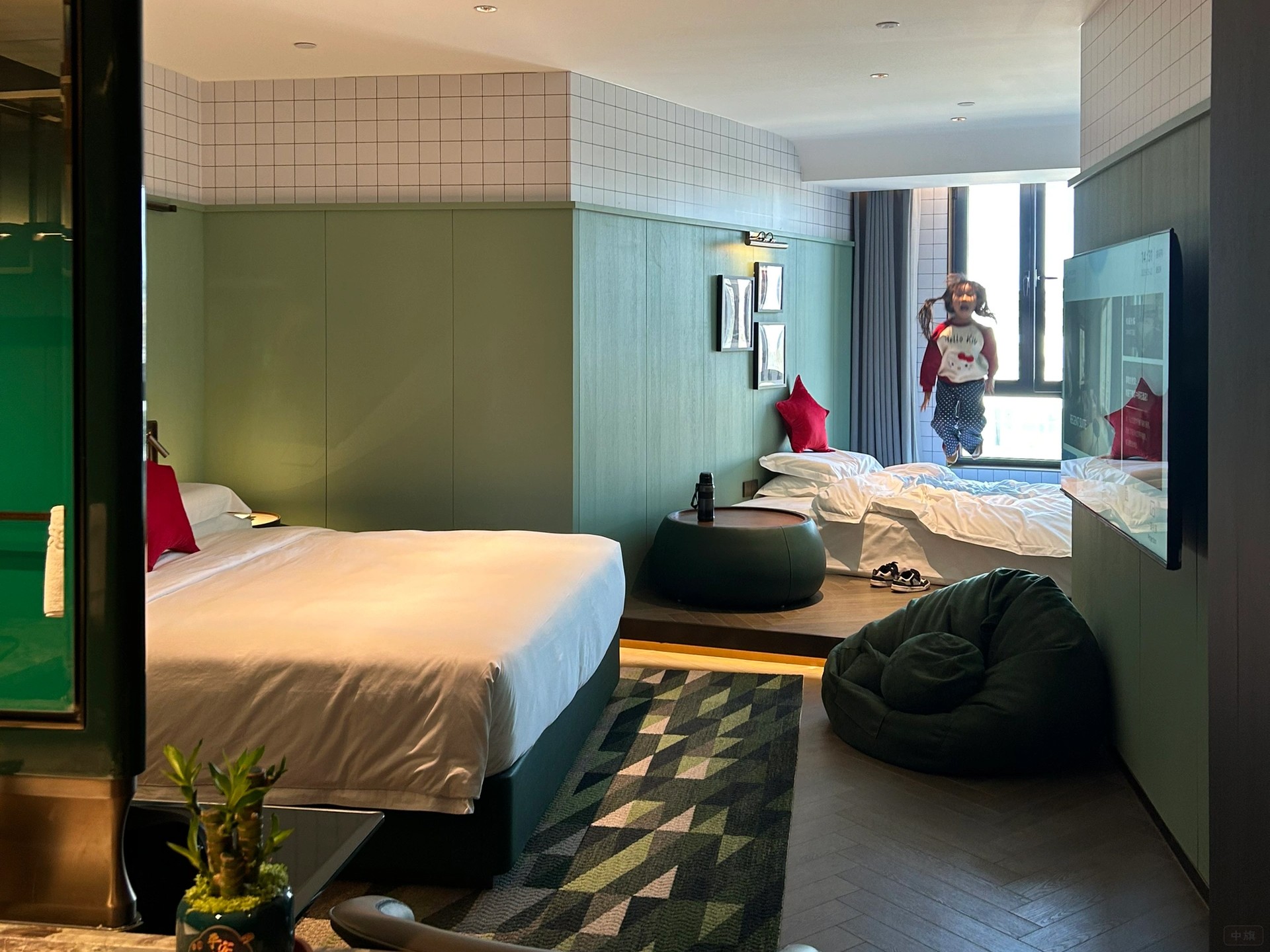 軍用主體酒店.jpg 軍用主體酒店.jpg