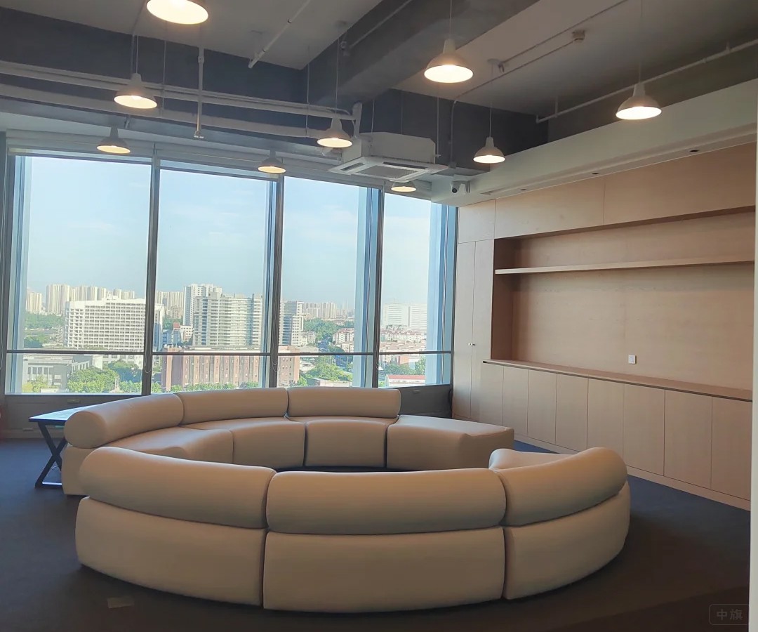 這里是會客區，可以接待學生和學生家長