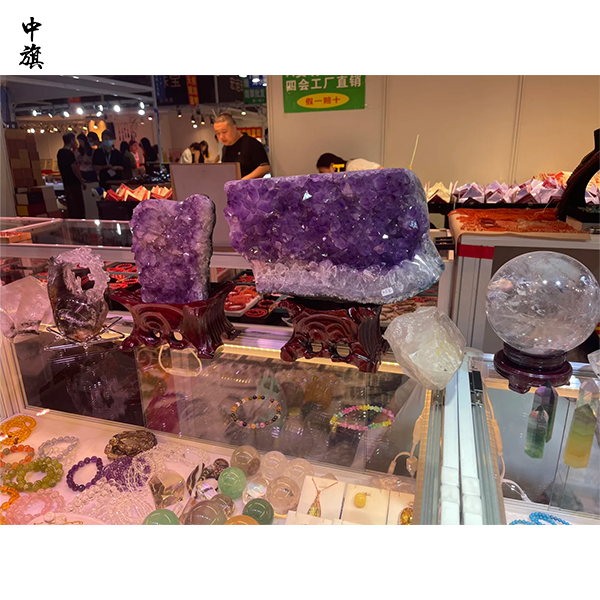 開珠寶店要不要公安備案？