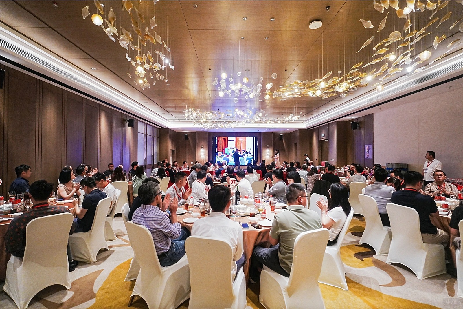 某信托公司酒會(huì)現(xiàn)場(chǎng)圖