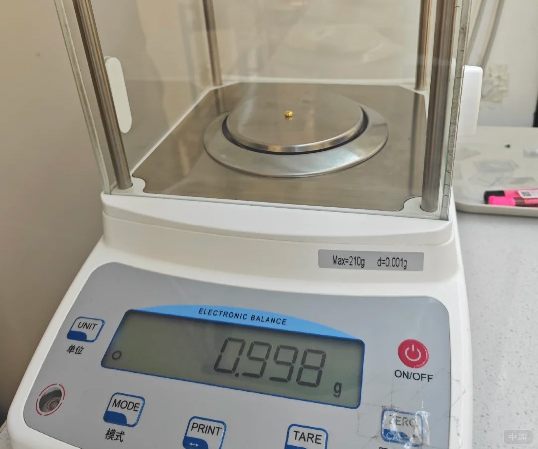 一顆小金豆0.998g