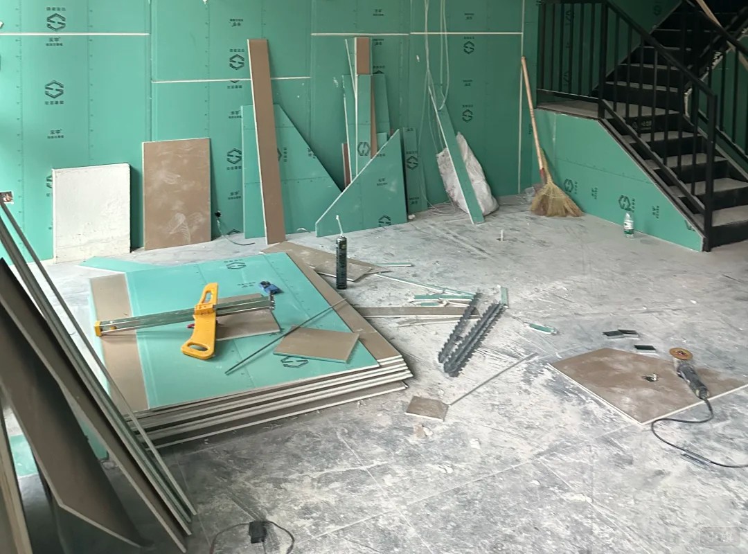 樓梯已經裝修完畢